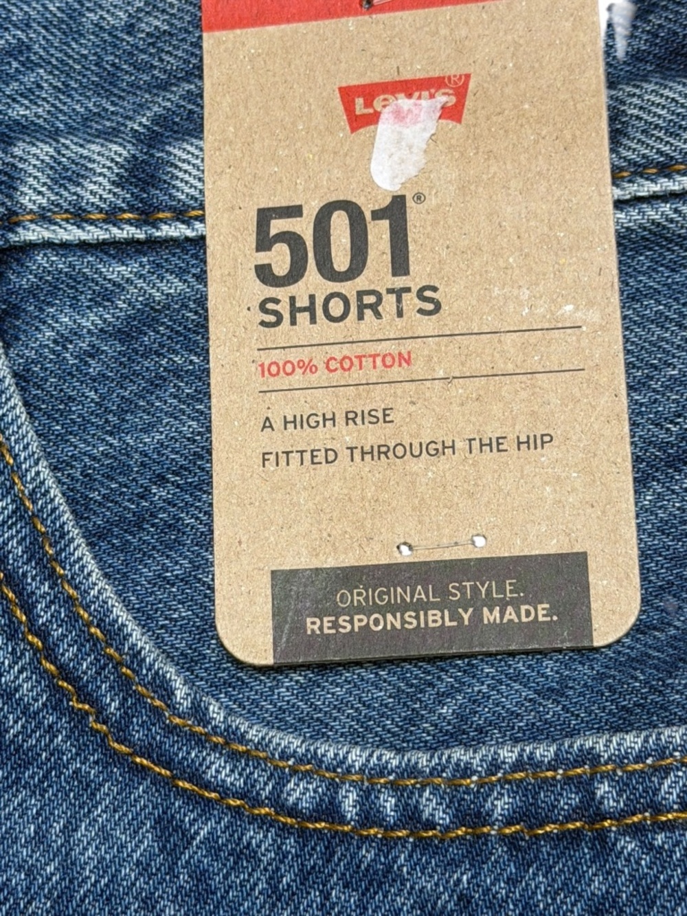 New with tags Levi's 501 high rise distressed denim shorts featuring classic cut - Picture 4 of 7